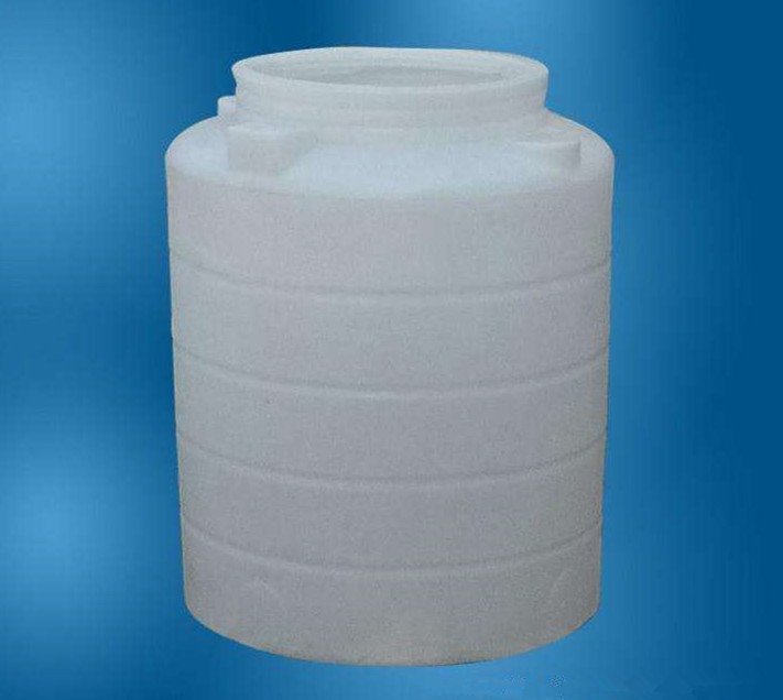 廚房水管破裂傳出刺鼻性氣味，原以為是鄰居家甲醛超標(biāo)，沒(méi)想到是“絕命毒師”