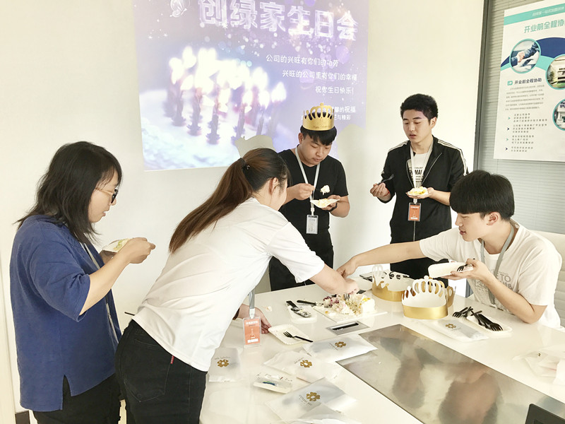 【10月生日會】我們的創(chuàng)綠家溫暖、開心，還有傳承！