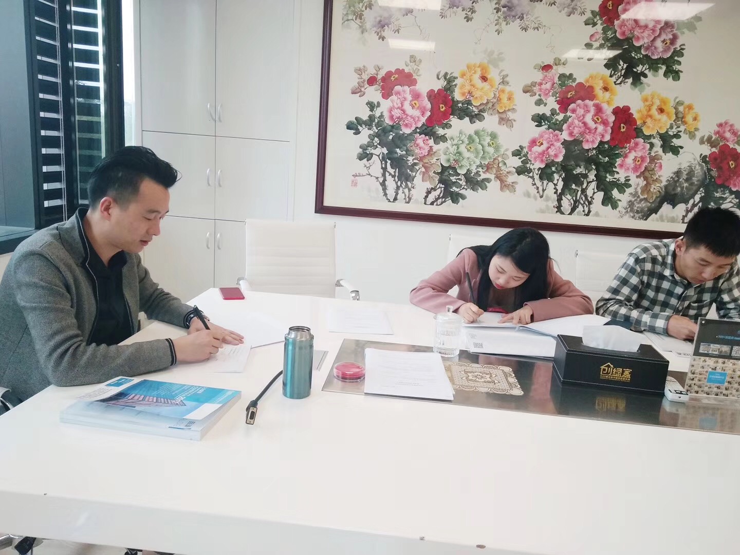 熱烈祝賀錢總簽約創(chuàng)綠家浙江省縣級市代理！