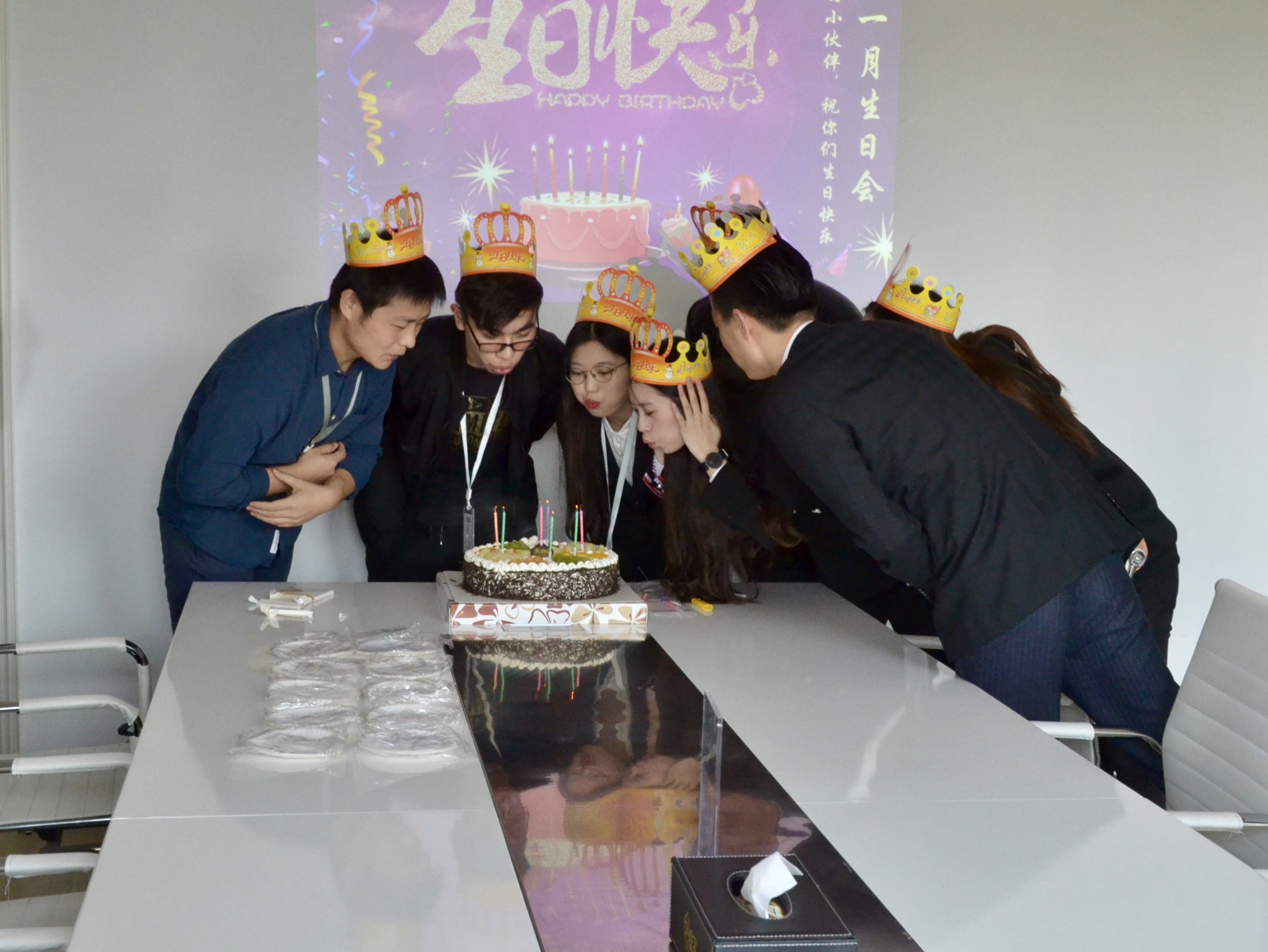 【11月生日會】壽星們希望各位小伙伴照顧好自己的身體哦！