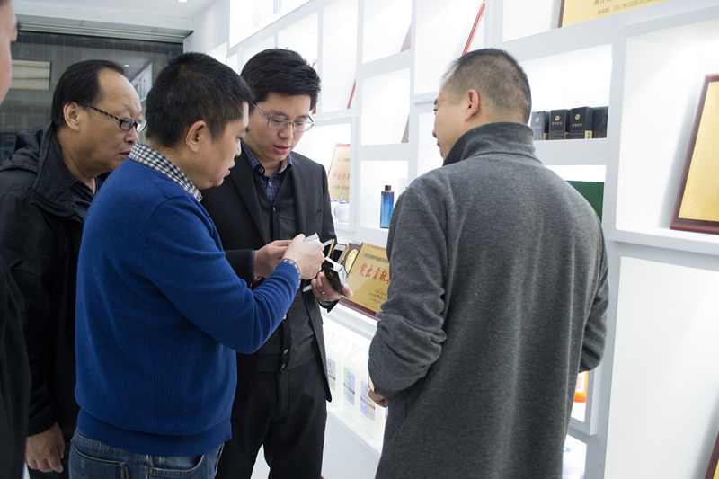 中國室內(nèi)環(huán)境凈化治理行業(yè)第四次發(fā)展研討會圓滿結(jié)束！