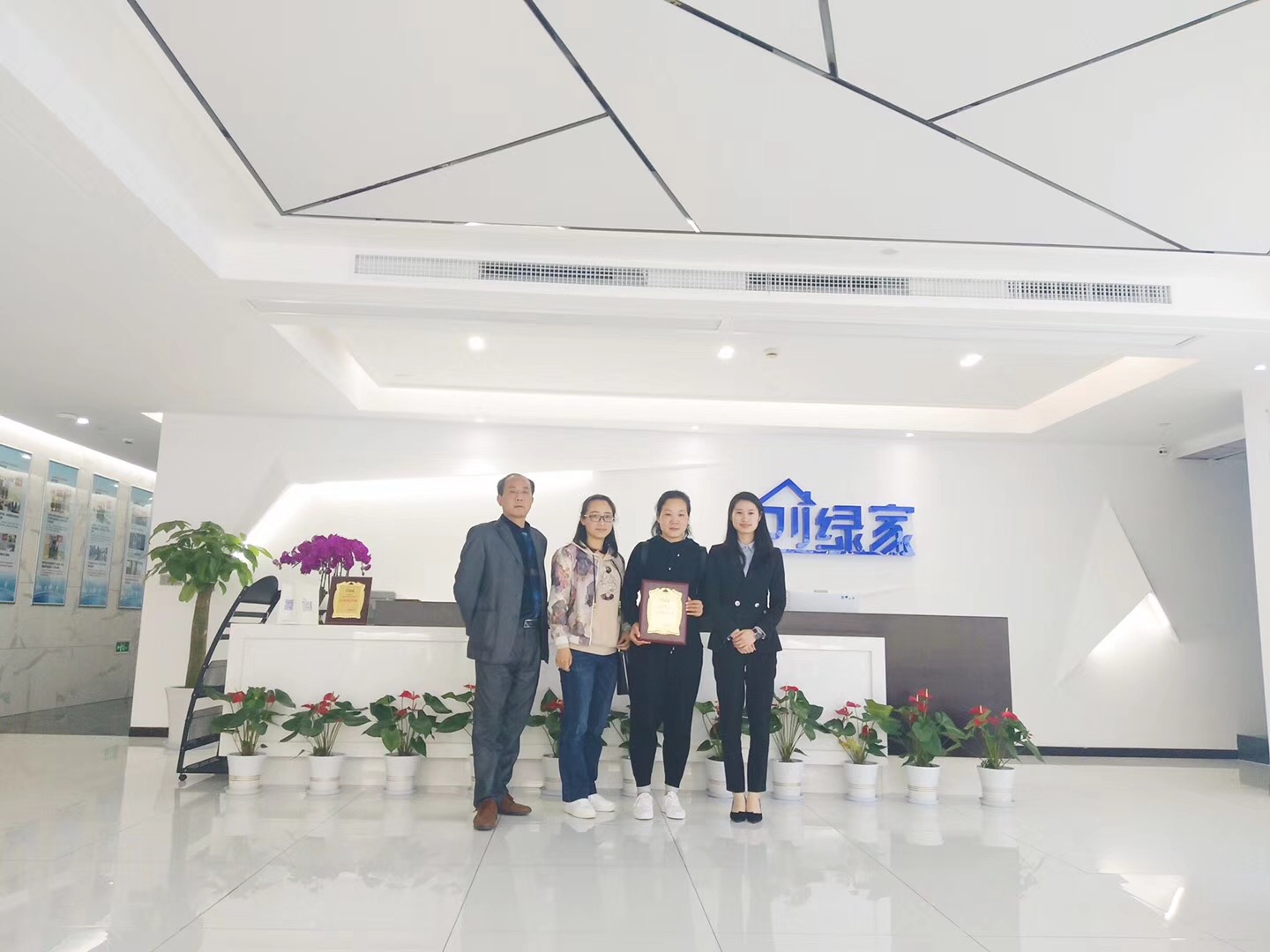 熱烈祝賀李總簽約創(chuàng)綠家撫州市區(qū)級代理！