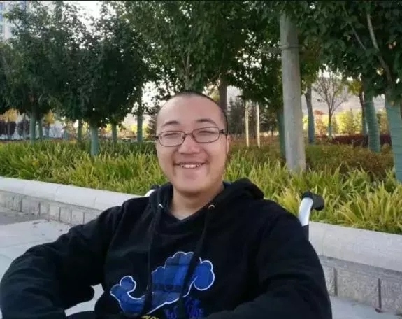 青春是用來奮斗的，除甲醛的青春最美麗！