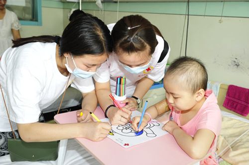 室內(nèi)甲醛超標(biāo)怎么辦？為了快樂(lè)暑假，父母必須這么做！
