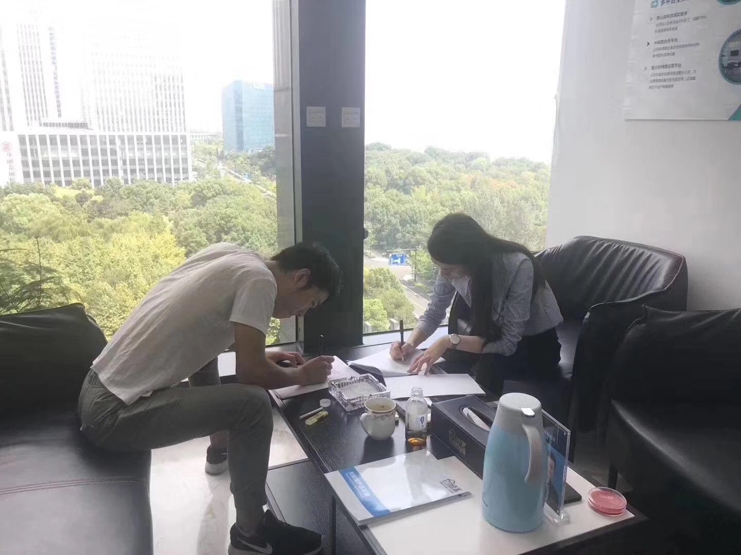 熱烈祝賀苗總簽約創(chuàng)綠家河南省市級(jí)代理！