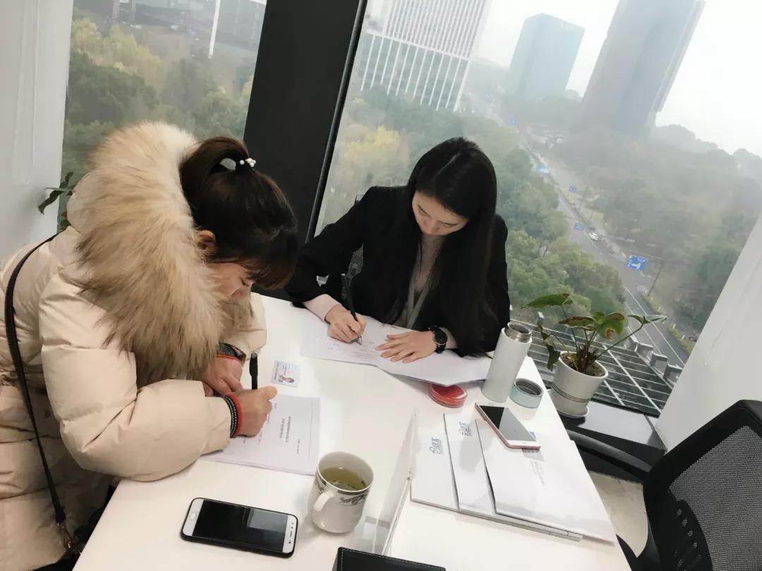 熱烈祝賀張總簽約創(chuàng)綠家河南省周口市縣級代理！