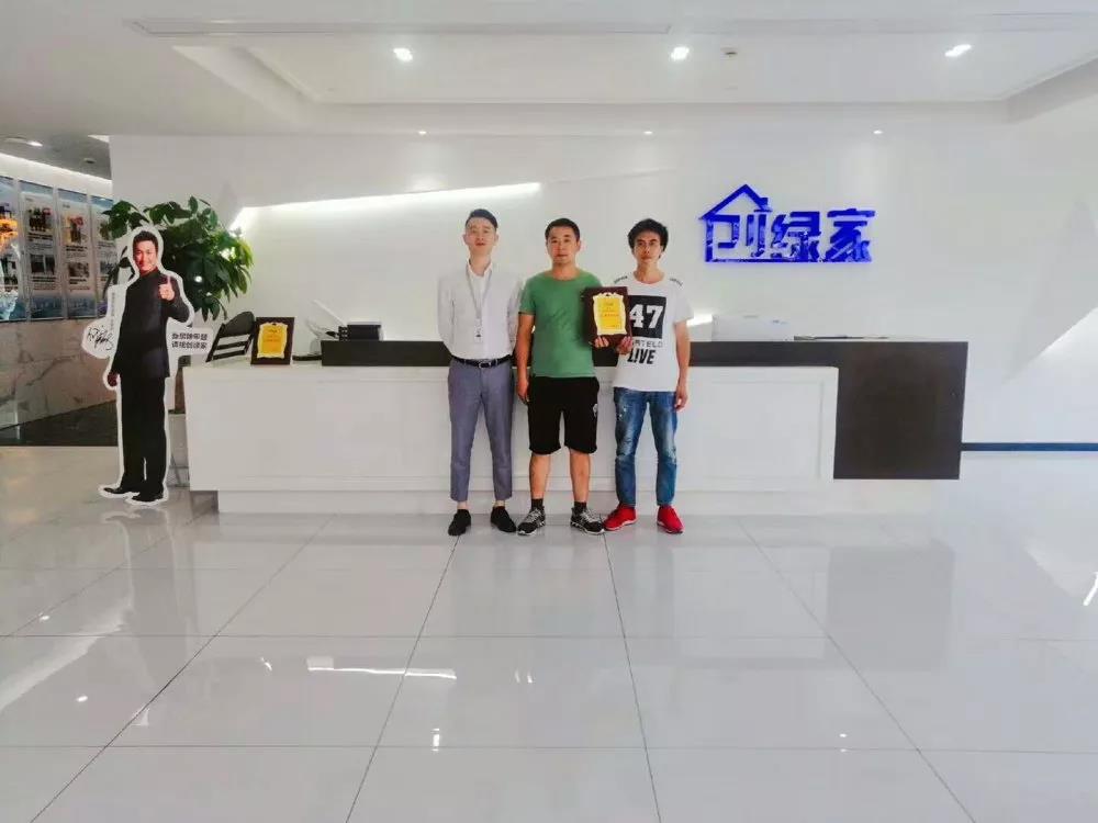 熱烈祝賀王總簽約創(chuàng)綠家上海市區(qū)級(jí)代理！
