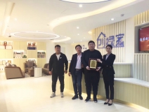 熱烈祝賀魏總、吳總、楊總簽約創(chuàng)綠家陜西省市級(jí)代理！